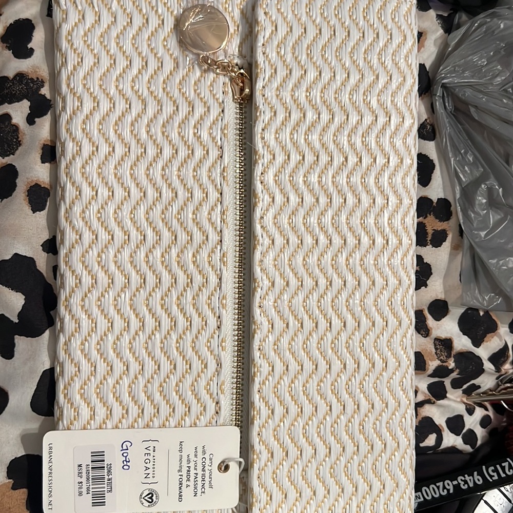 Purse - Picture 3 of 6
